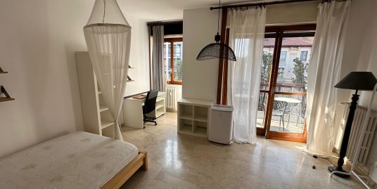 Appartamento in affitto in Via Pavia