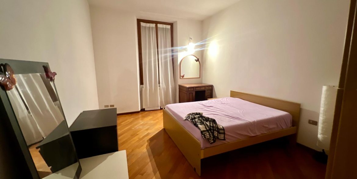 bcff2490-a24d-49a3-9f58-5a06fba4a15a