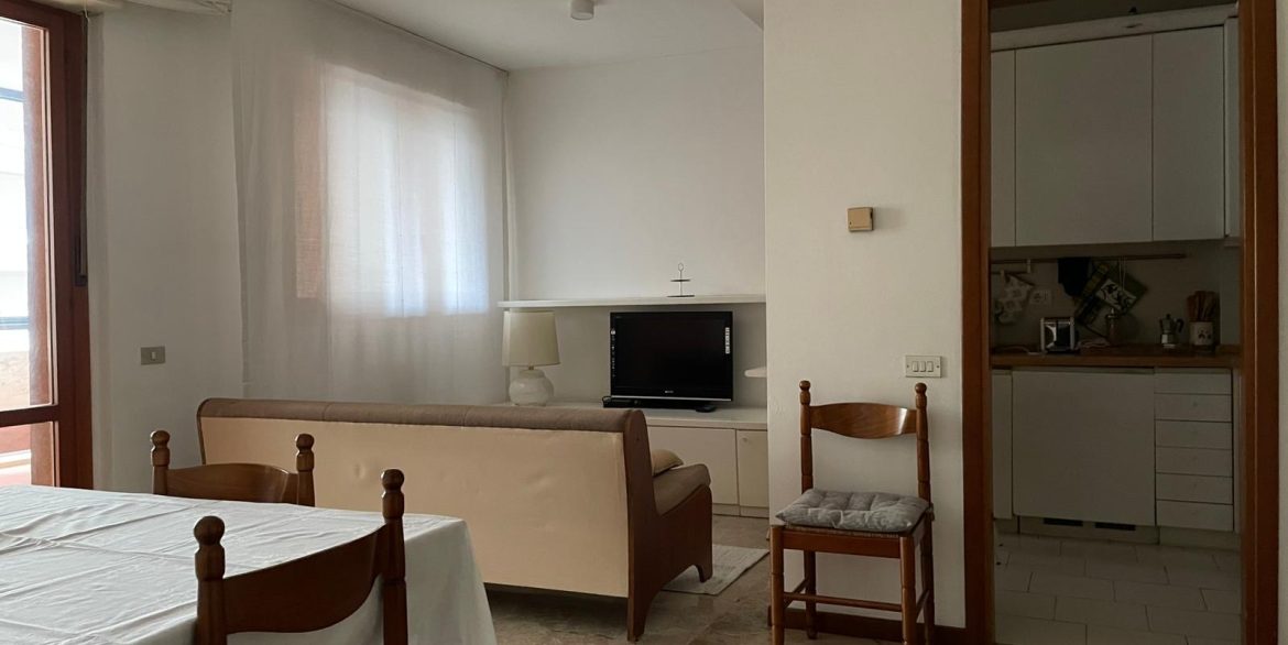 3eb80ca3-b3e7-42cd-ad8c-d0029c5f7706