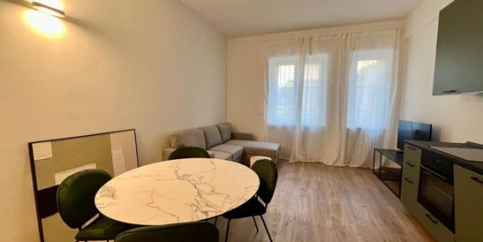 Appartamento in affitto in Via Angelo Maj