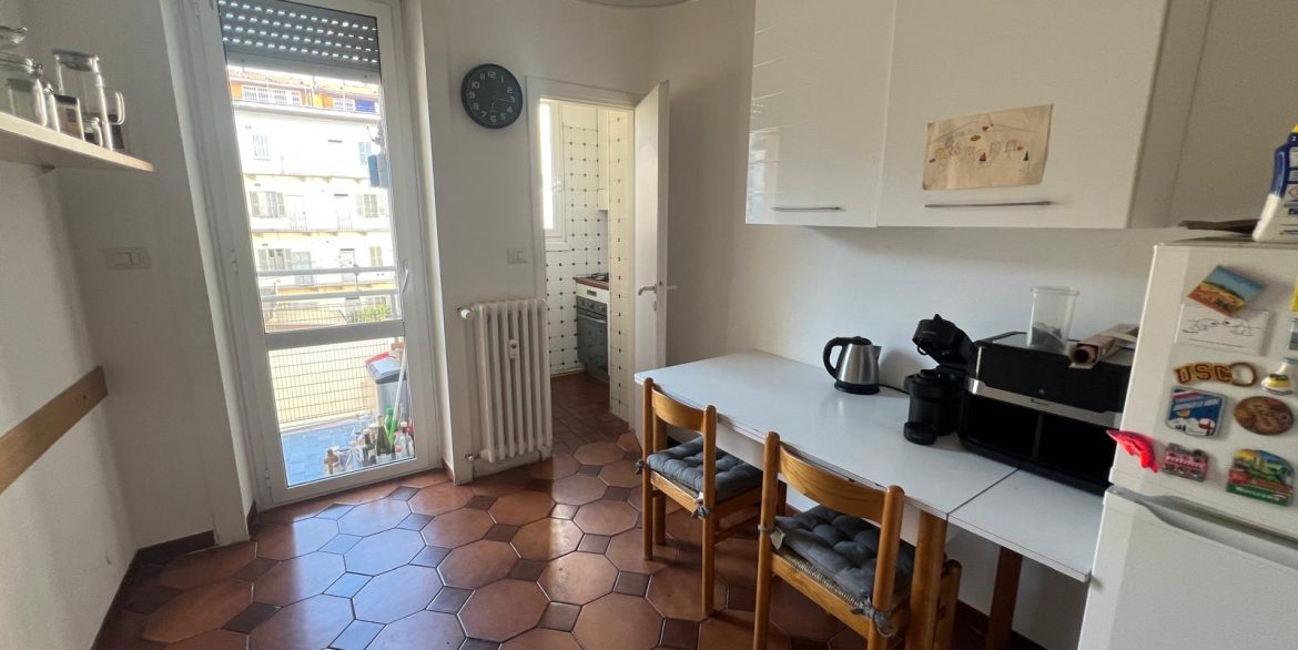 b297bbe9-952a-43e9-9655-675ddb68b847