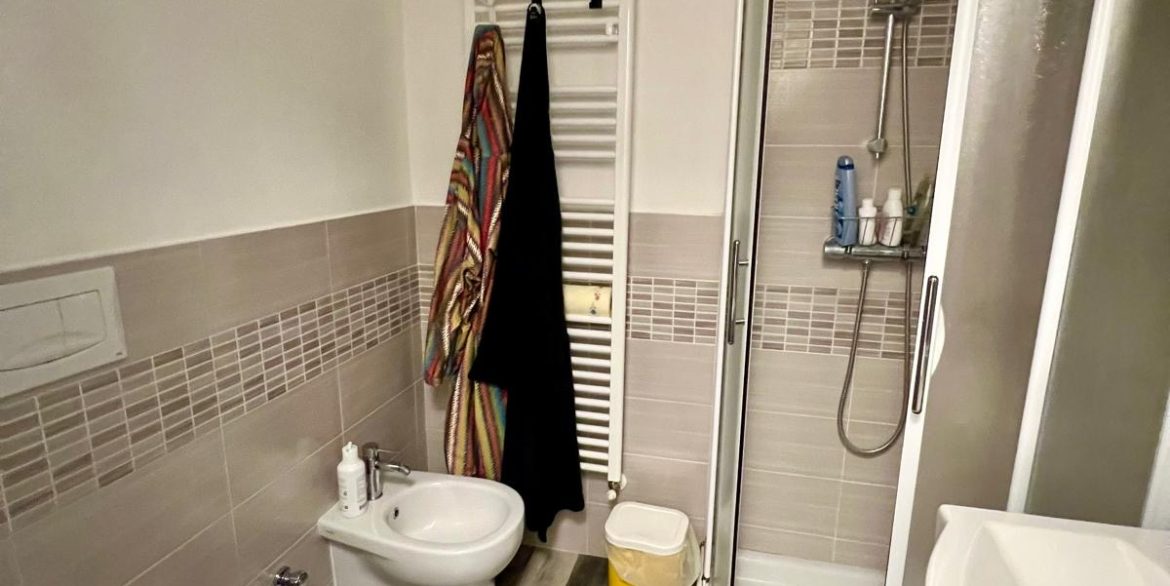 e73bd6ab-1634-4e9a-862f-90b3487b9d0c